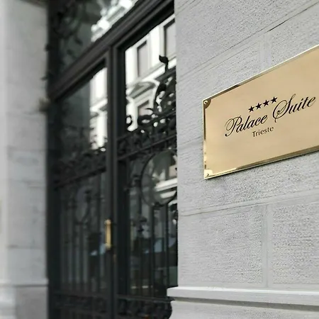 מלון דירות Palace טריאסטה