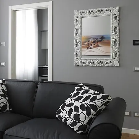 Palace Aparthotel 4*