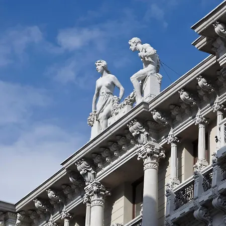 Palace Aparthotel Terst