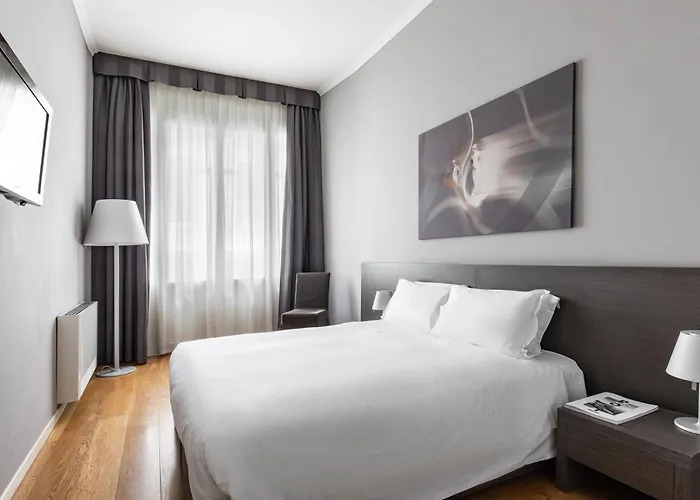 Palace Aparthotel 4*